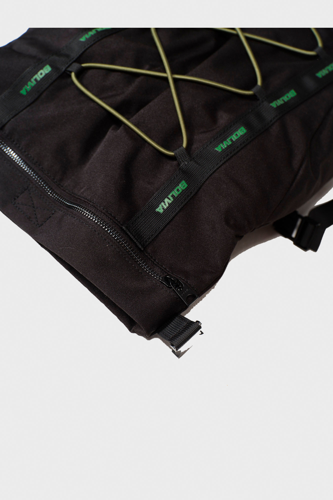 BW2695009-18 - MOCHILA OUTER