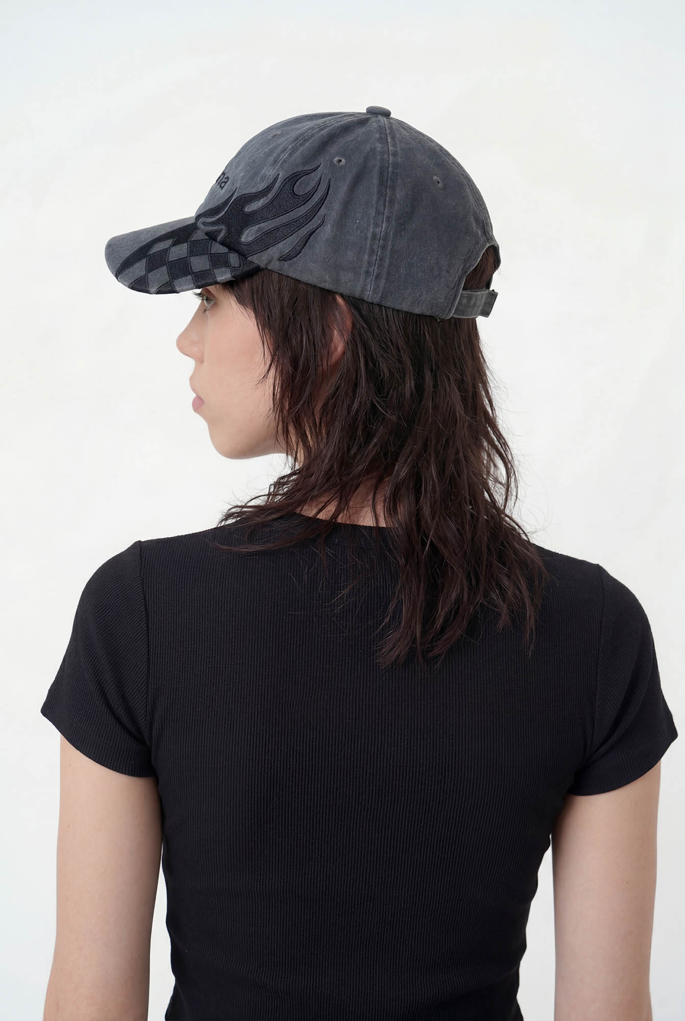 DW2695003-18 - GORRA FUEGO