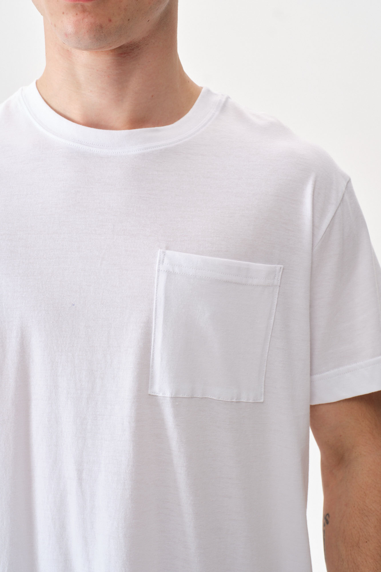 BS2700046-01 - REMERA MOB PIMA BOLSILLO