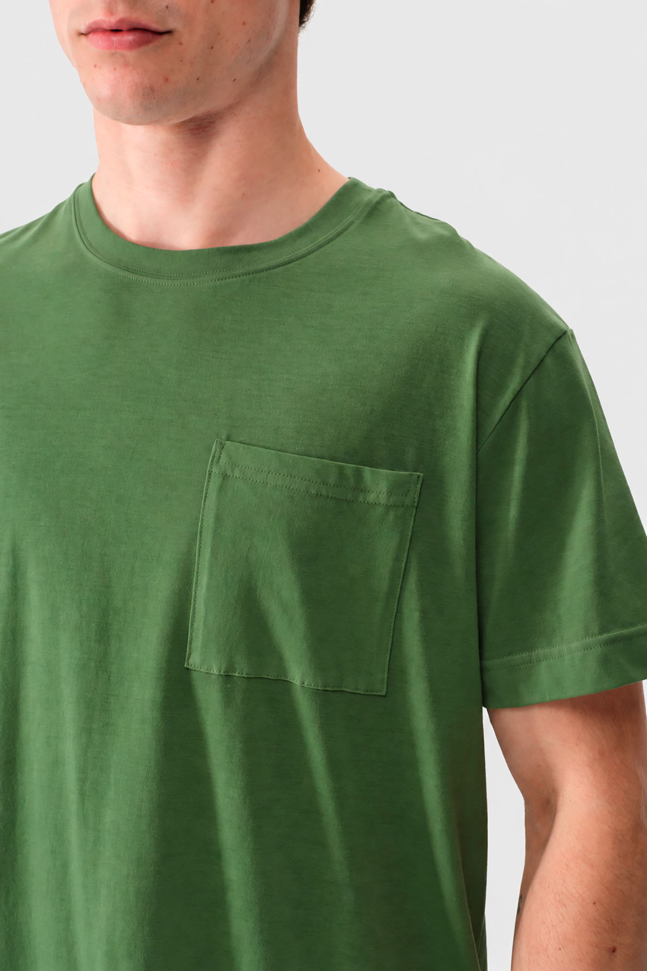 BS2700046-22 - REMERA MOB PIMA BOLSILLO